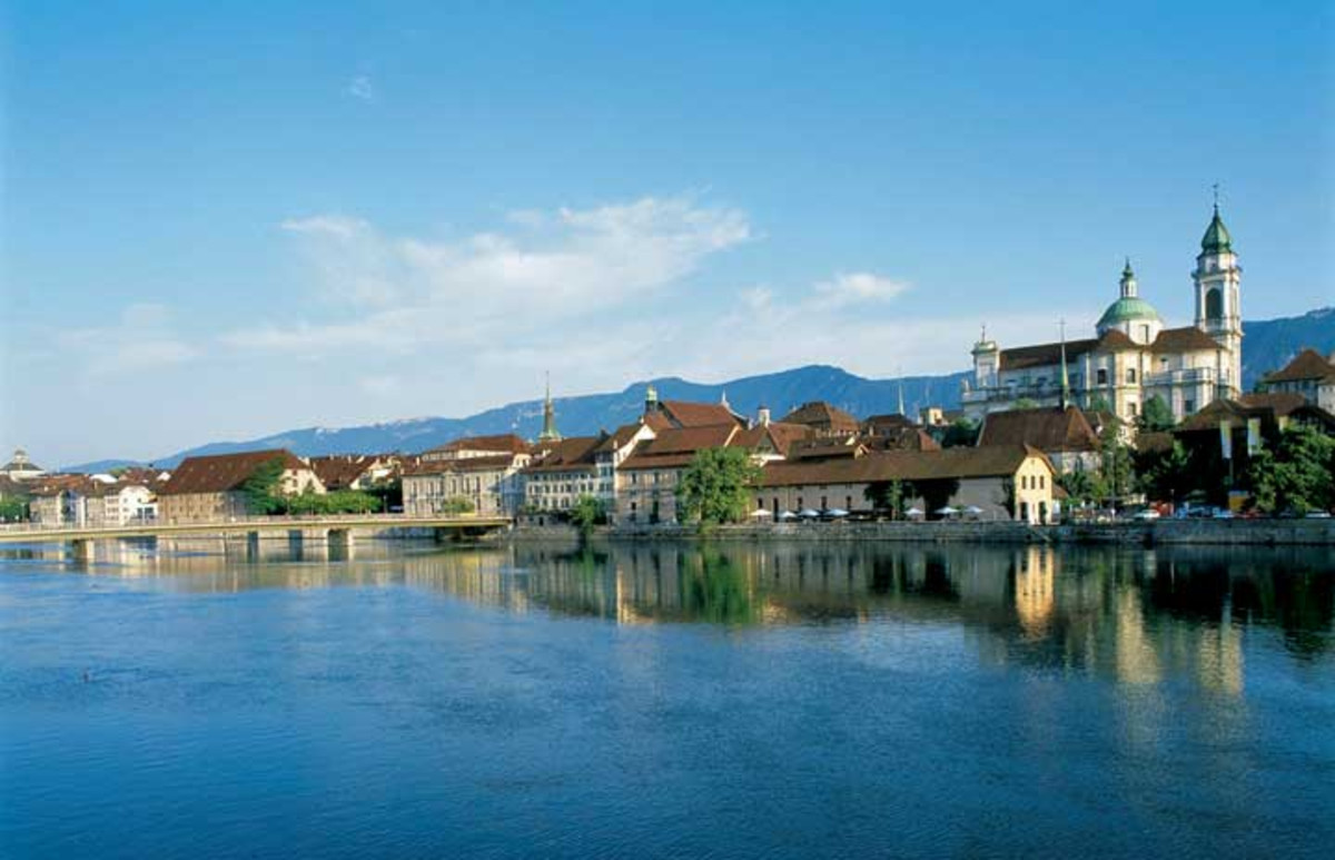 Blick über die Aare auf die Altstadt