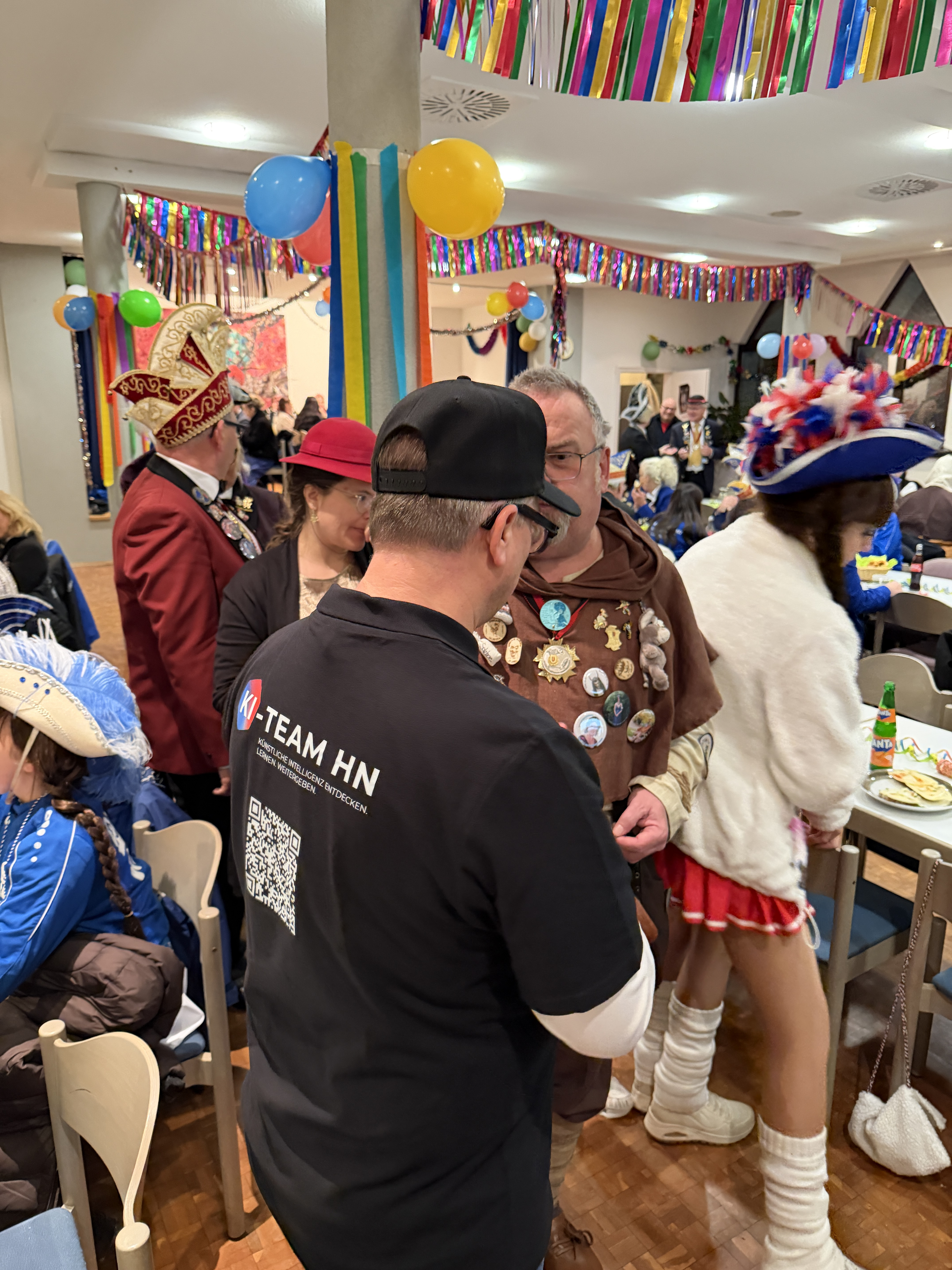 KI-Team gemeinsam mit den Unterländer Karnevalsvereinen beim Ökumenischen Gottesdienst in der St. Augustinus Kirche. (Foto: Stadt Heilbronn)