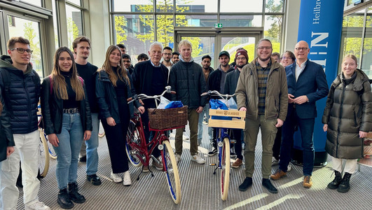 Jedes Jahr werden 25 Stadtfahrräder an neue Studierende in Heilbronn verlost. Foto: Stadt Heilbronn