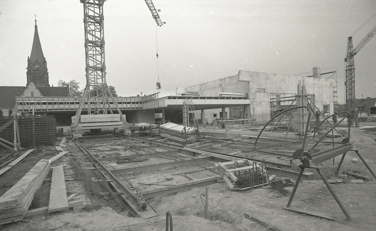 Die Baukosten belaufen sich am Ende auf 7,35 Millionen Mark. Foto: Stadtarchiv Heilbronn