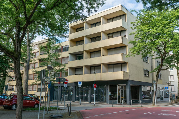Blick auf das derzeitige Gebäude am Kaiser-Friedrich-Platz, das für den Bau des Wohnheims abgerissen wird. 