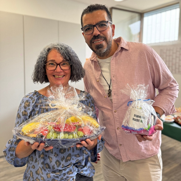 Susanne Teweleit und Mahmoud Mohsen Abdalla leiten den neuen Jugendtreff