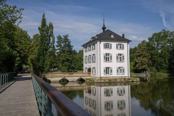 Das Bild zeigt das Trappenseeschlösschen Foto: Jürgen Häffner Stadt Heilbronn