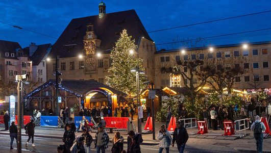 Heilbronn Weihnachtsmarkt mit Zufahrtsschutz am Marktplatz