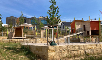 Am Schnittpunkt der beiden Hauptwege gelegen kann der Spielplatz zum Treffpunkt für das ganze Wohngebiet werden.  Fotos: Stadt Heilbronn/A. Kühn