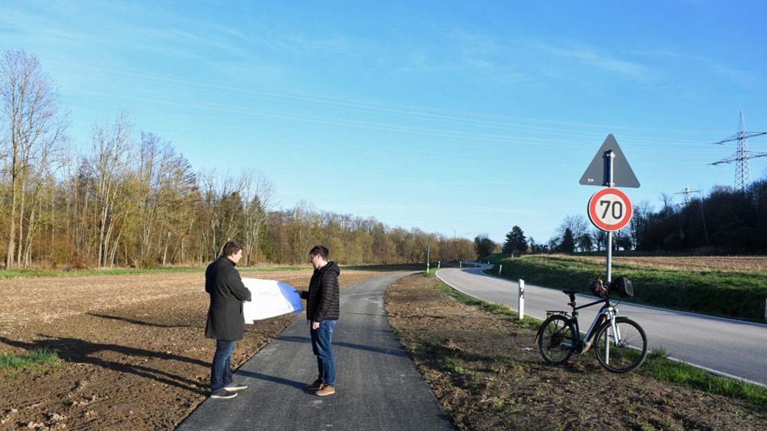 Der neue Radweg entlang der Kreisstraße von Biberach bis bis zur Hundesportanlage Richtung Bonfeld (K 9560) kurz vor der Fertigstellung. 
