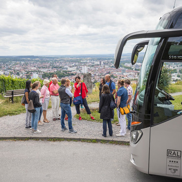 Busgruppe auf dem Wartberg