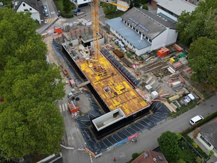Drohnenaufnahme von der Neckartalschule im Bau