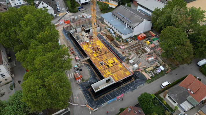 Drohnenaufnahme von der Neckartalschule im Bau