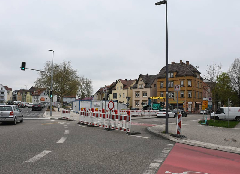 Gesperrte alte Großgartacher Straße von Westen