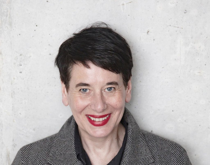 Das Bild zeigt die Berliner Künstlerin Andrea Pichl, die in Heilbronn mit dem Ernst Franz Vogelmann-Preis ausgezeichnet worden ist. 