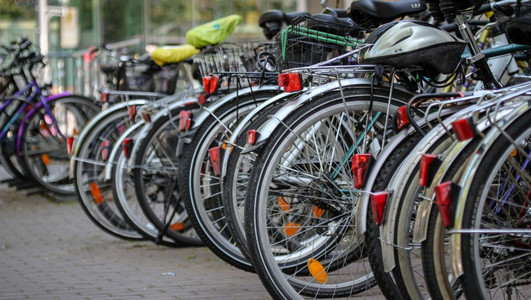 Auf dem Foto werden ganz viele Fahrräder gezeigt. Foto: Pexels