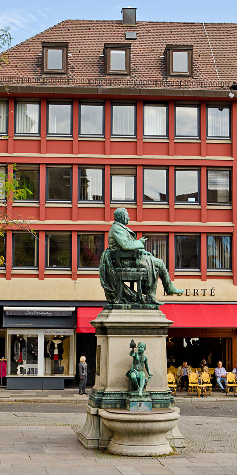 Robert-Mayer-Denkmal auf dem Marktplatz