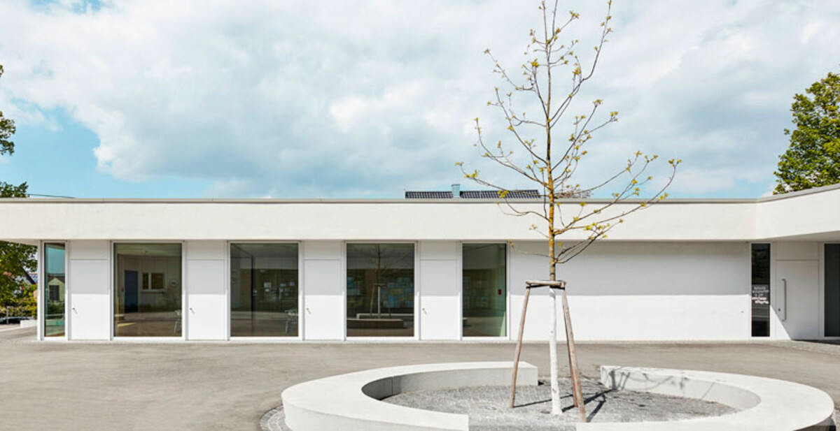 Ganztagesbetreuung Kirchhausen Ostfassade