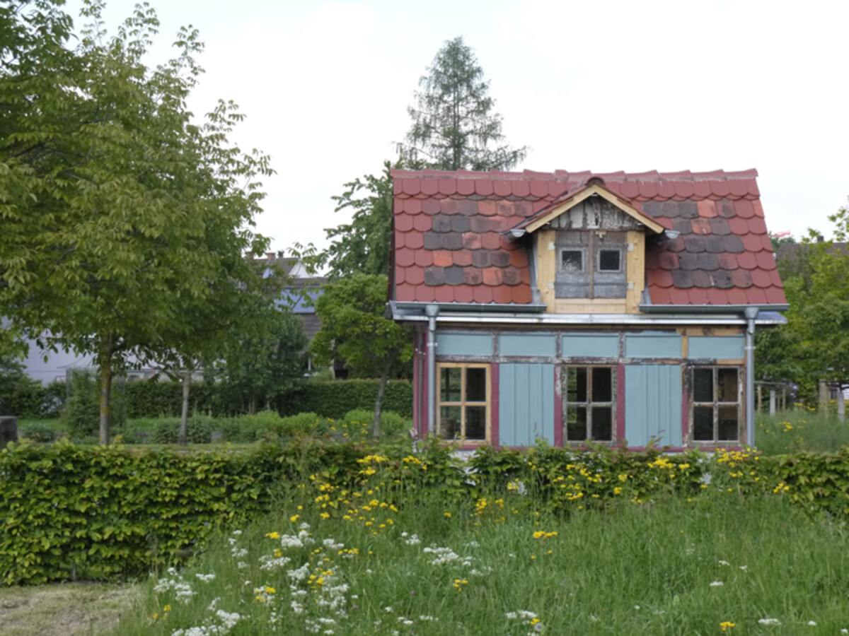 Historische Laube im Botanischen Obstgarten