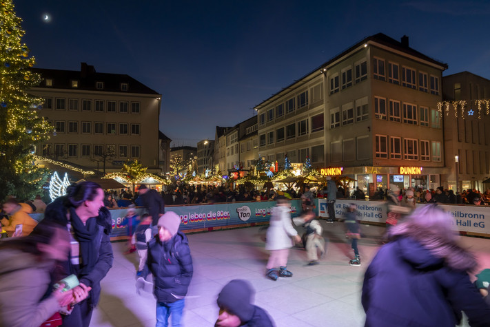 Kunsteisbahn Käthchen Weihnachtsmarkt