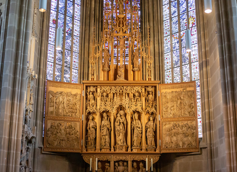 Geschnitzter Hochaltar in der Kilianskirche