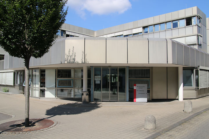 Eingang des Kreismedienzentrums im Landratsamt Heilbronn