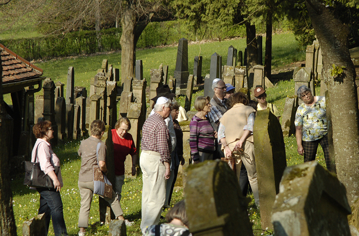 Exkursion zum jüdischen Friedhof in Obersulm-Affaltrach