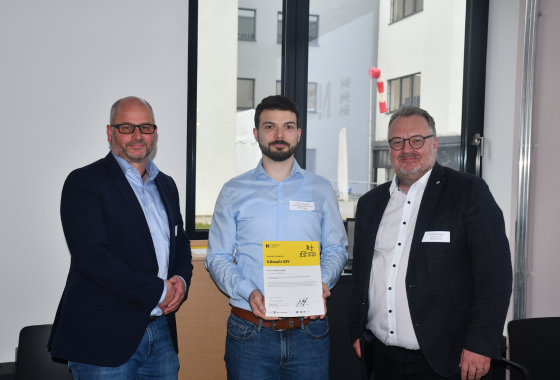 Andreas Nohe, Jochen Hemmer (beide Fritz Gruppe) und Bürgermeister Andreas Ringle. Foto: Milva-Katharina Klöppel