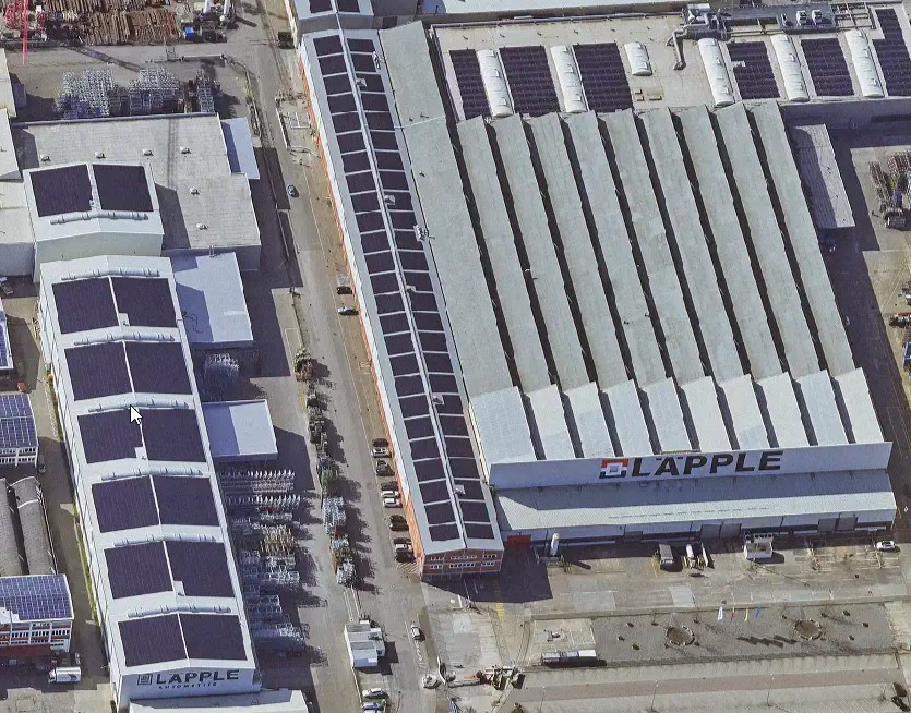 Ein Luftbild der PV-Anlage der Firma Läpple Automotive