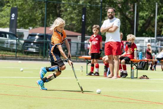 Leonard spielt Hockey; smart-cup 2025, © Laura Boysen