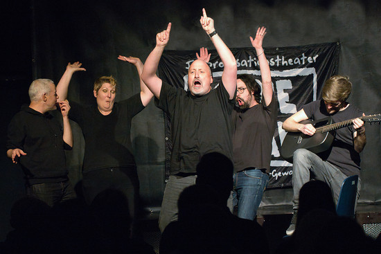 ToG in Action, © Theater Ohne Gewähr