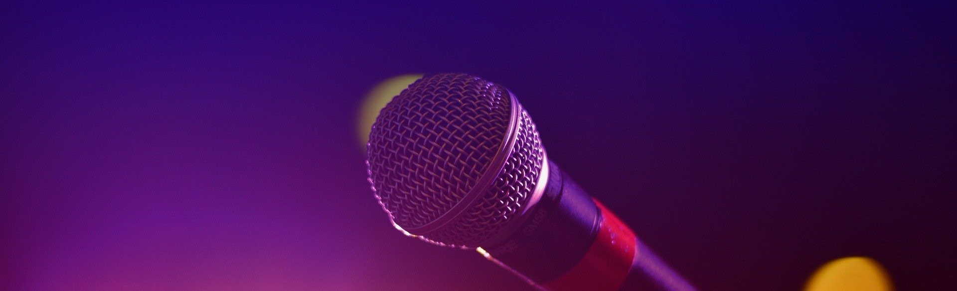 Mikrofon auf Bühne