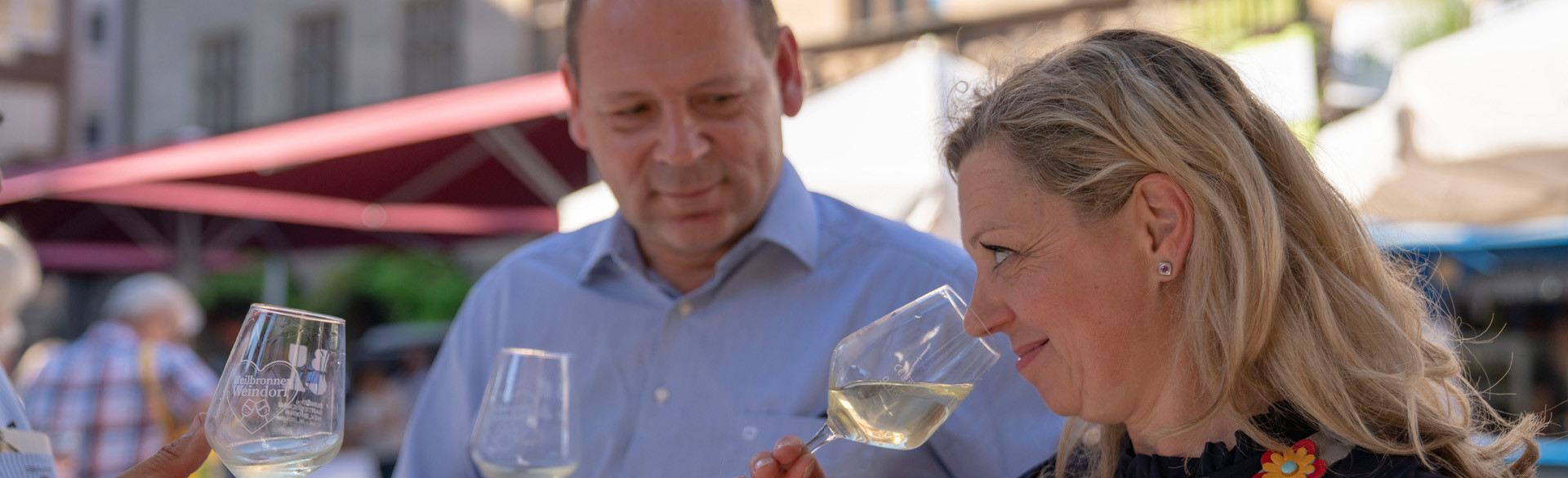 Weinprobe auf dem Weindorf