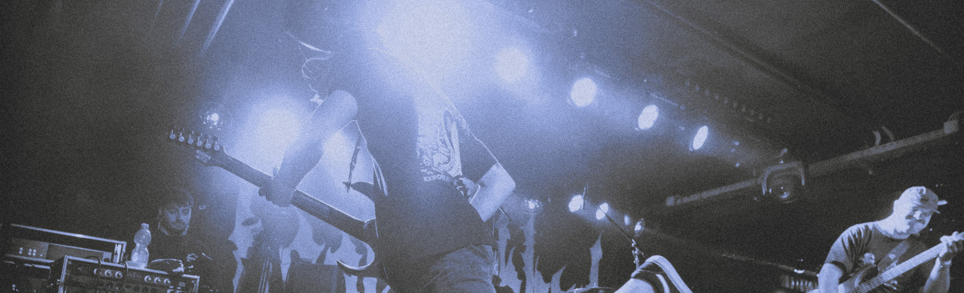 Band auf der Bühne, © Micha Wemmer