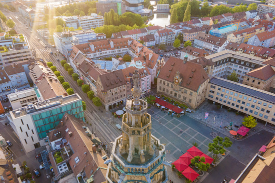 Kilianskirche Turm und Marktplatz