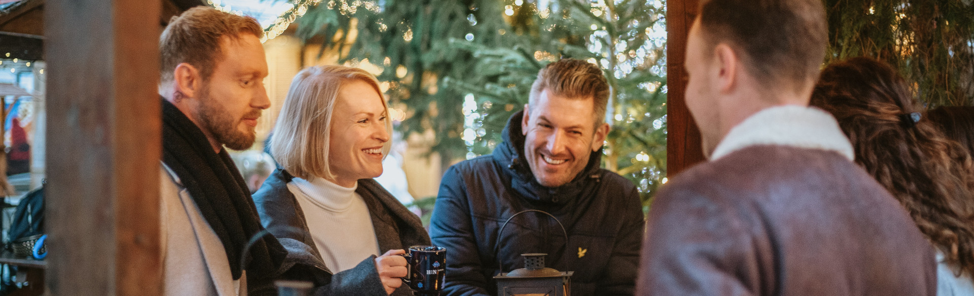 Gruppe auf dem Heilbronner Käthchen Weihnachtsmarkt Gruppe auf dem Heilbronner Käthchen Weihnachtsmarkt