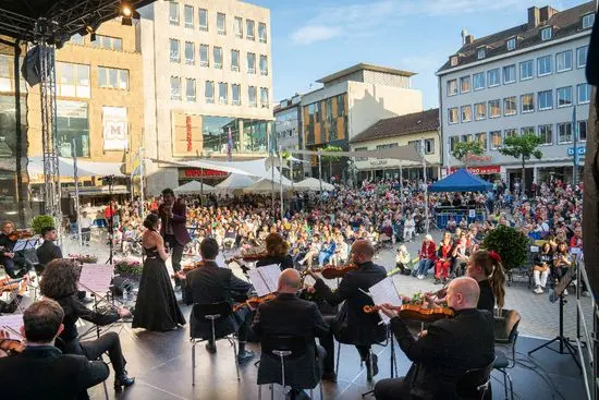 Klassik Open Air Heilbronn, das Orchester auf der Bühne